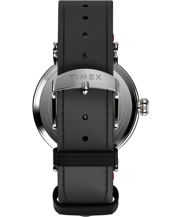 órák | B8NR210 Timex ezüst tónusú/fekete/piros standard x peanuts snoopy ünnepi 40 mm-es bőrszíjas karórával férfiak