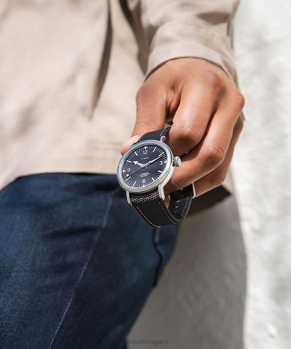 órák | B8NR217 Timex ezüst tónusú/fekete szabványos 40 mm-es szövetszíjas óra férfiak