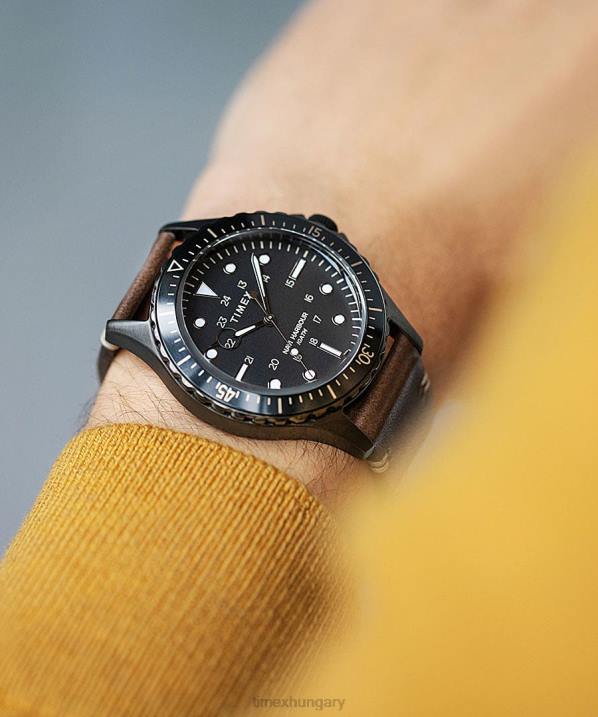 órák | B8NR124 Timex fekete barna navi xl 41mm-es bőr szíjas karóra férfiak