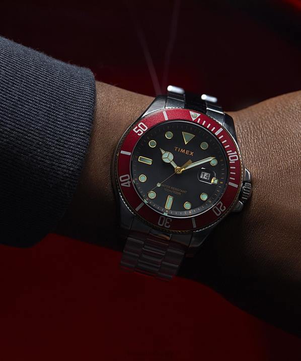 órák | B8NR136 Timex ezüst tónusú/rozsdamentes acél/fekete Harbourside Coast 43mm karkötő karóra férfiak